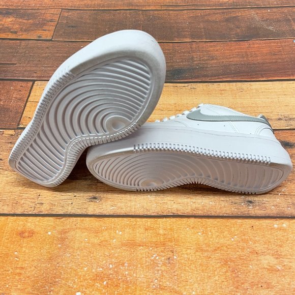 Nike Women's Court Vision Alta LTR White Casual Shoes - Picture 6 of 6